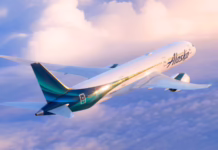 Boeing Delivers First 787 Dreamliner to Alaska Airlines at Los Angeles