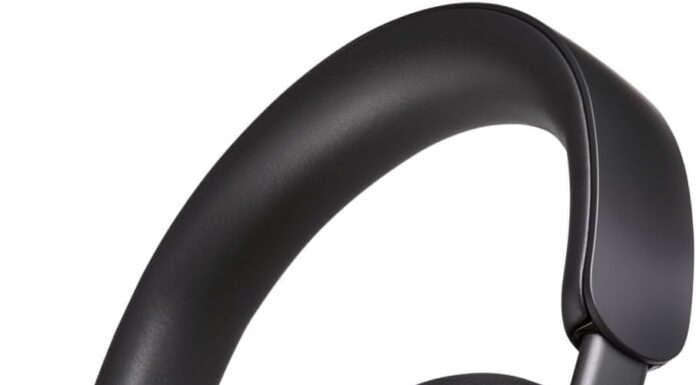 Why Savvy Fliers Are Ditching the Headphone Jack — and What They Use Instead Bose QuietComfort Ultra Bluetooth Headphones