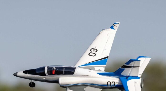 The E-flite UMX Viper 30mm Will Change the Way You Think About RC Jet Flying E-flite Viper 30mm EDF Jet BNF Basic