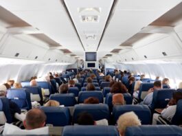 That Mid-Flight Seat Change Could Be More Dangerous Than You Think, Aviation Safety Officials Warn