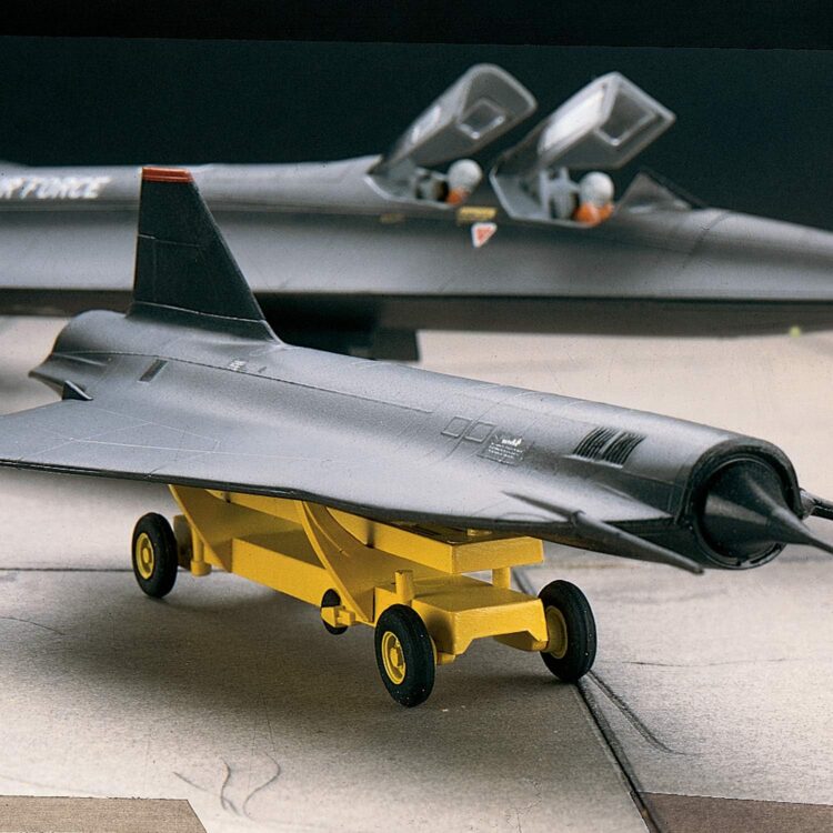 Revell 1/72 SR-71 Blackbird