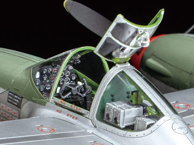 Tamiya 1/48 Lockheed P-38J Lightning