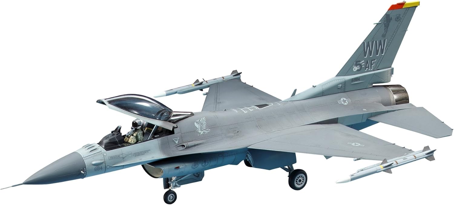 Tamiya 1/72 Lockheed Martin F-16CJ Fighting Falcon