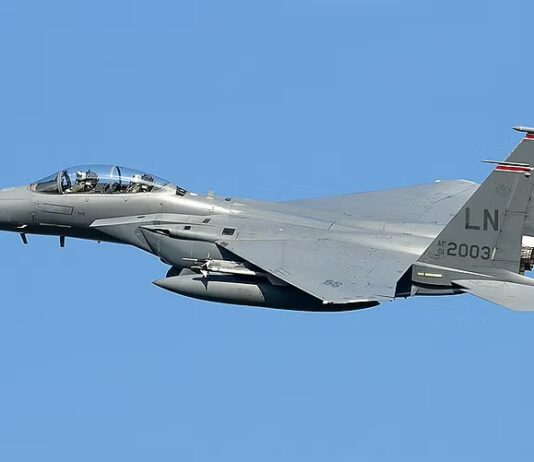 Friendly Fire Over Kuwait: Three USAF F-15Es Downed by Allied Air Defenses in Active Combat Zone