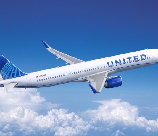 United Airlines Prepares to Cut Flights Over Next Two Quarters Amid Iran-Triggered Jet Fuel Crisis